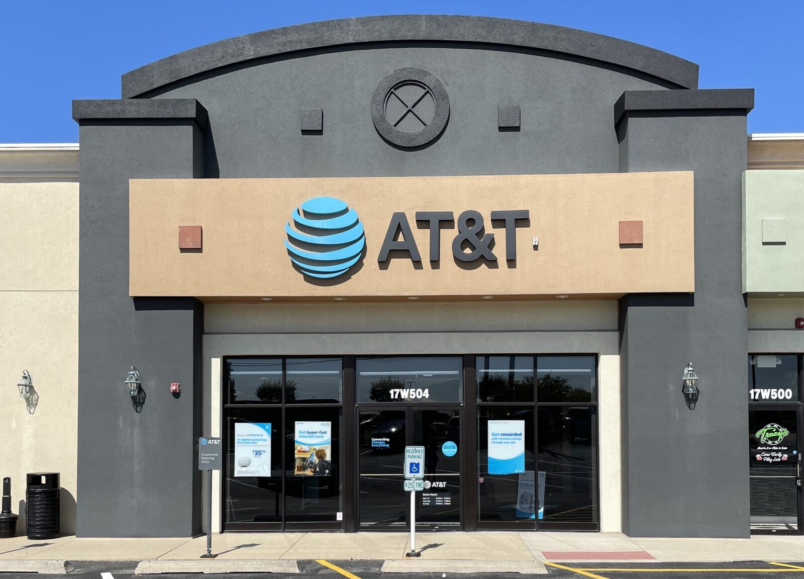 AT&T store near me